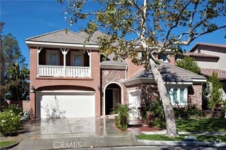 Building Photo - 9 Flintridge Ave
