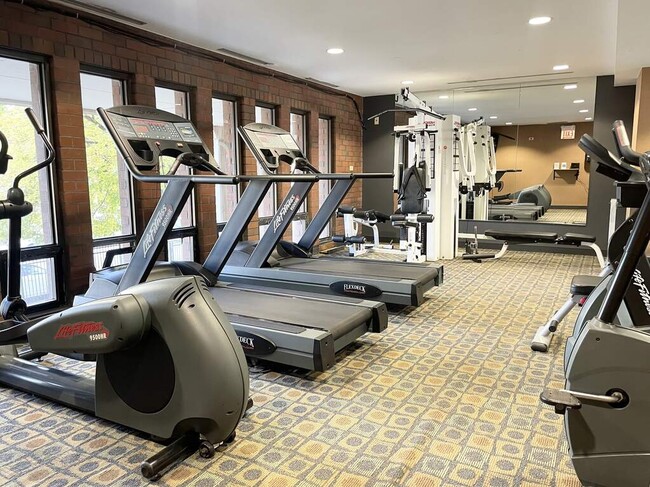 Private Gym - 2605 S Indiana Ave