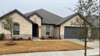 Building Photo - 509 Christel Sun Ln