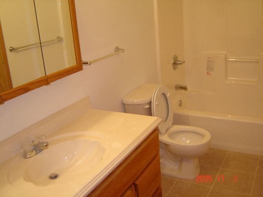 Building Photo - Single Level Energy Efficient 2+ Bedroom H...