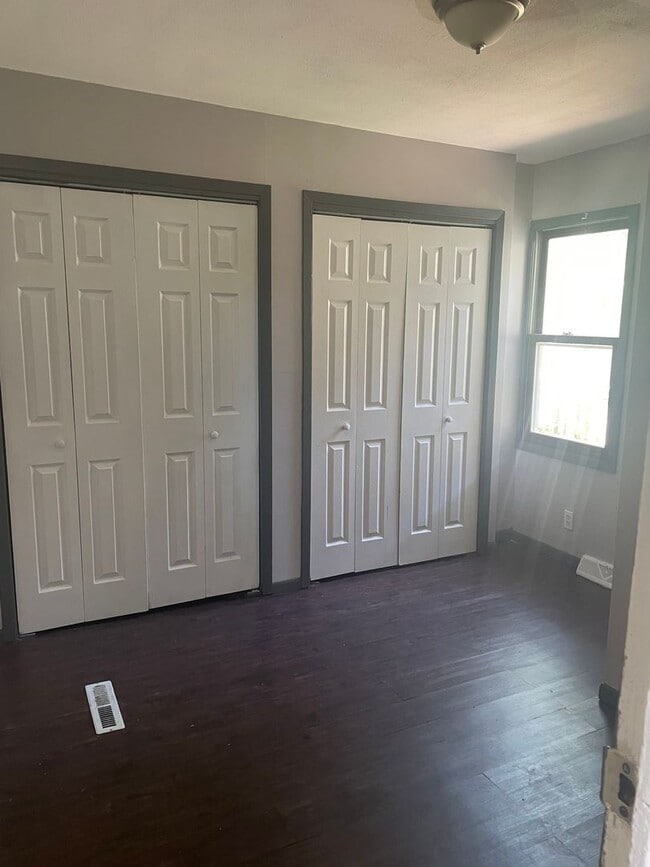 Foto del edificio - 2219 5th Ave S