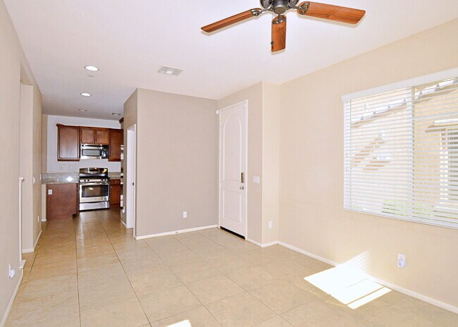Foto del edificio - "Charming 3 Bed, 2.5 Bath Palm Desert Rental with Stunning Views and Modern Upgrades!"