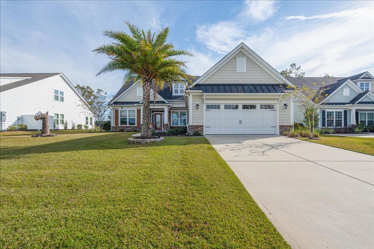 Foto principal - Beautiful Home in Hilton Head Lakes - Opti...