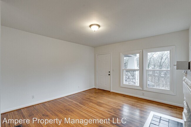 Foto del edificio - 2 br, 1 bath House - 209 N Germantown Rd