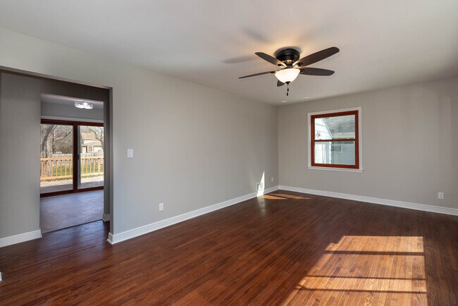 Photo - 221 Norton St House