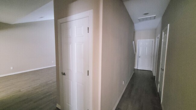 Building Photo - **Move In Special: $1500 to Move In (inclu...