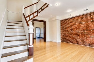 Building Photo - 2811 11th St NW