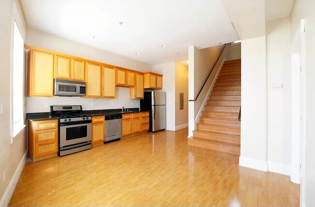 Foto del edificio - 2597 Telegraph Ave