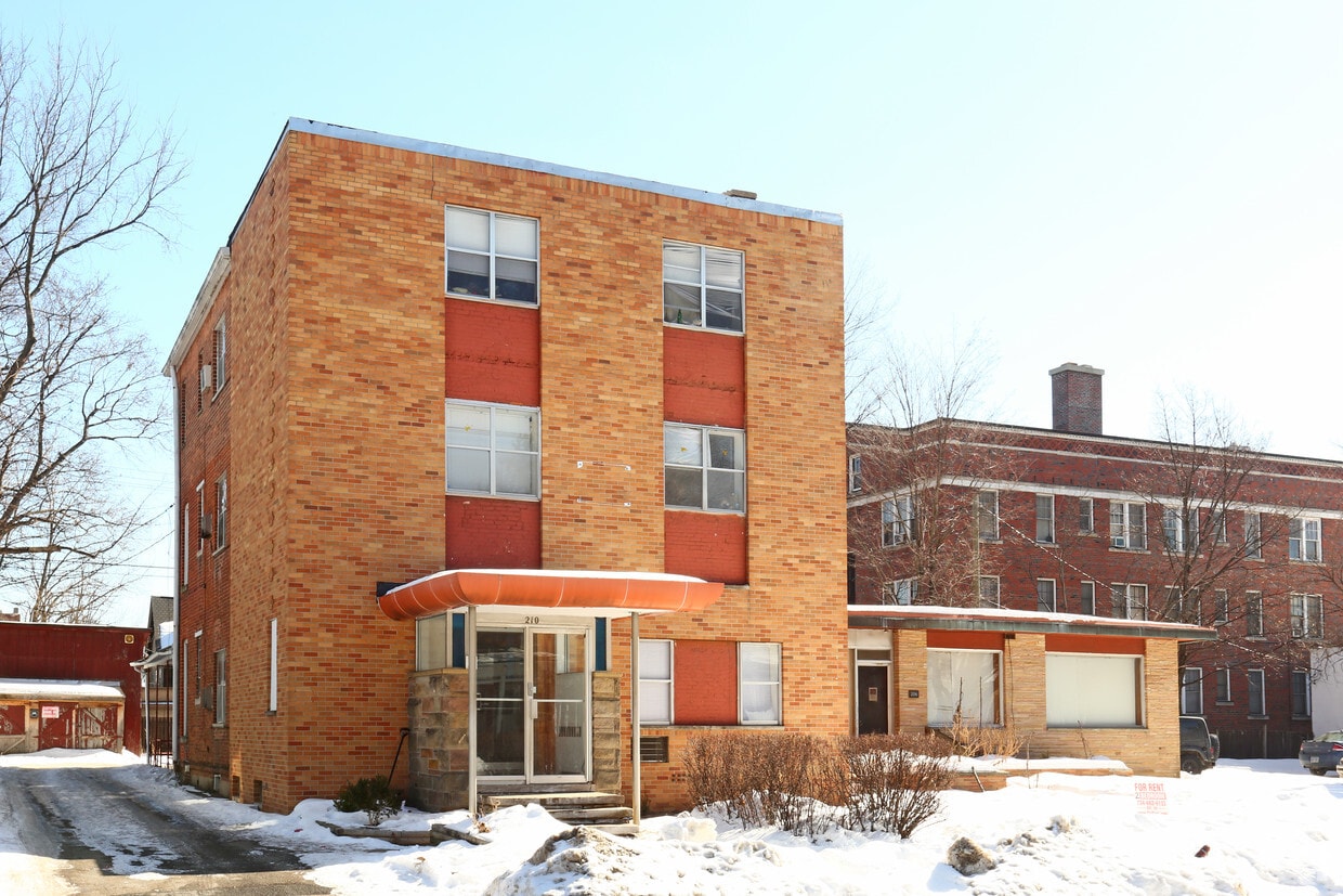 Primary Photo - Washington Place