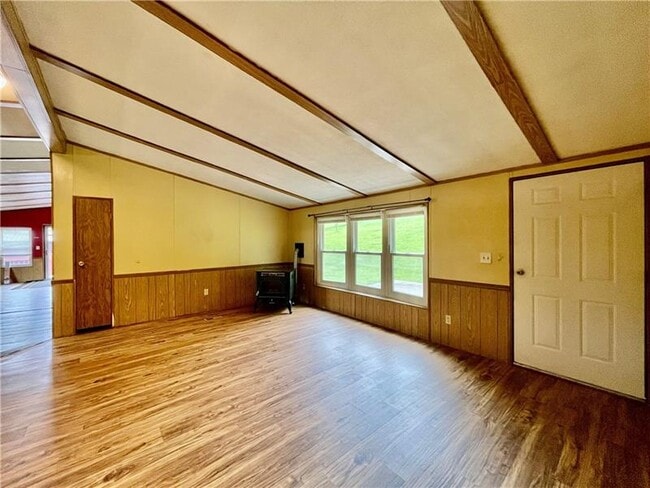 Foto del edificio - 535 Swihart Rd