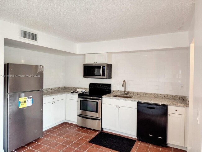 Foto del edificio - 220 SE 10th Ave