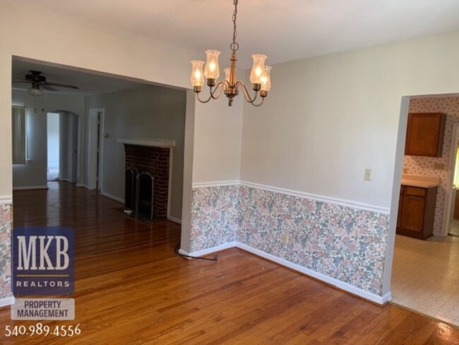 Building Photo - Single Family Home in Salem City