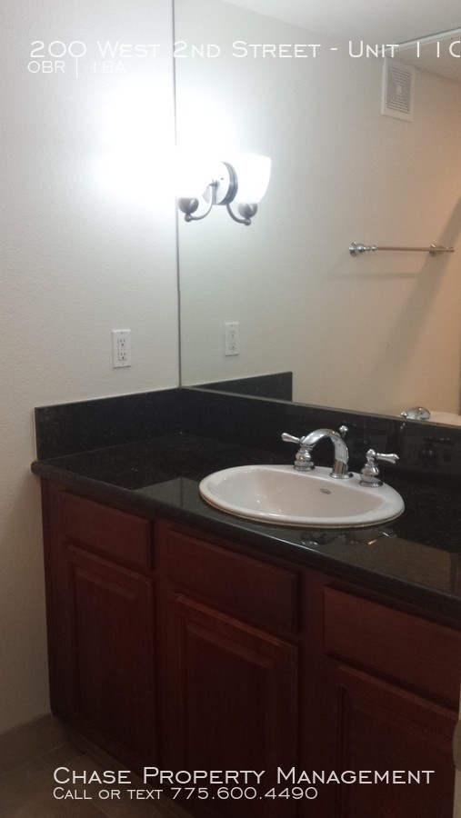 Building Photo - Riverwalk Tower Studio Available!