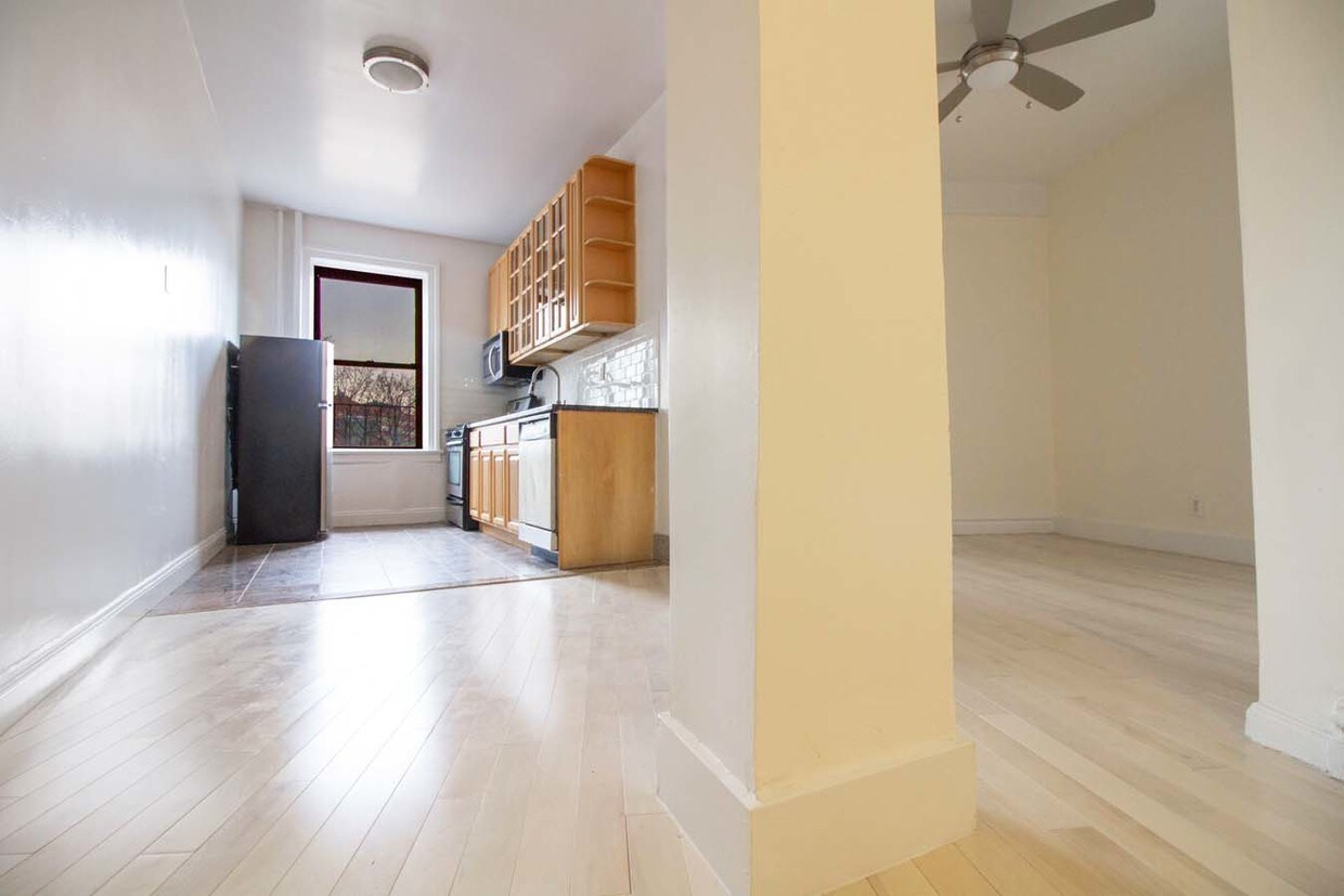 Foto principal - 921 Washington Ave
