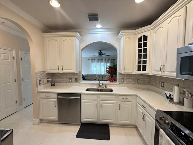 Building Photo - 8929 Silk Bay Pl