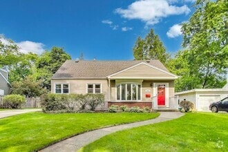 Building Photo - 950 N Haddow Ave