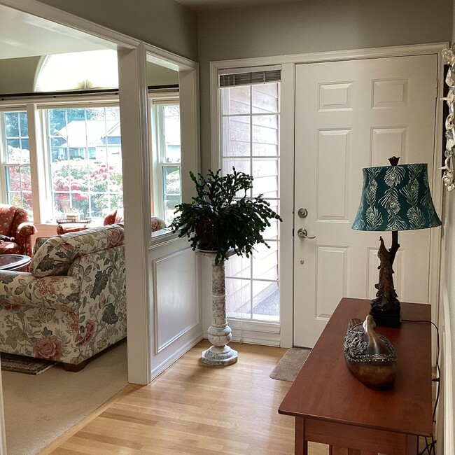 Foto del edificio - Charming Mukilteo Rambler in Fair Harbor
