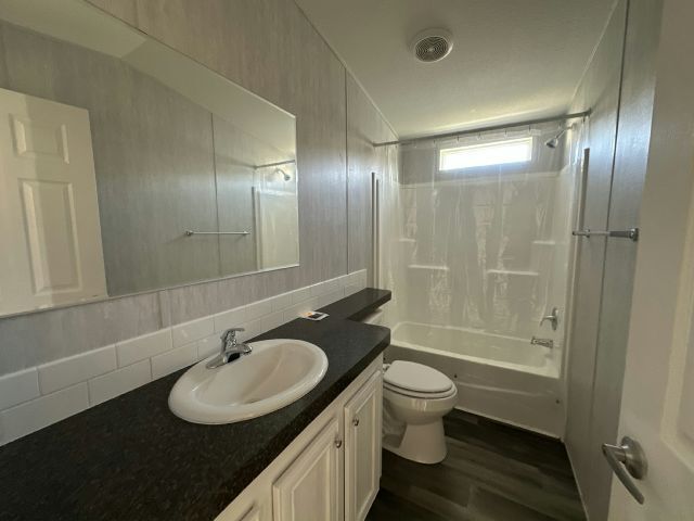 Building Photo - 1591 Semon Dr