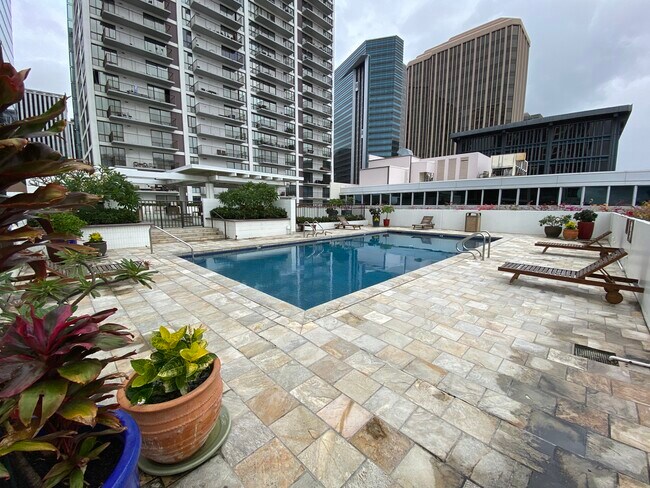 Pool area - 700 Richards St