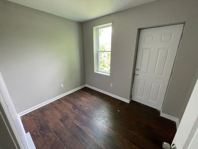 Building Photo - CHARMING 2 BEDROOM HOME IN NORTH PHILADELP...