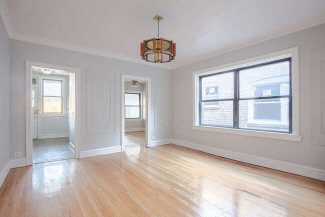 Foto del edificio - 8229 S Vernon Ave