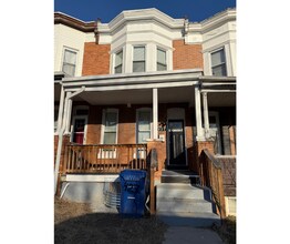 Building Photo - 427 S Augusta Ave