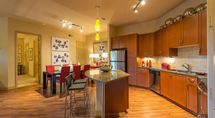Foto principal - 2121 Midlane Ln