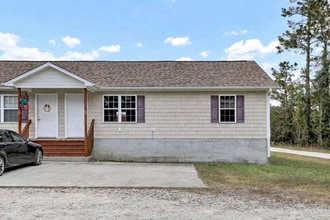 Building Photo - 106 Laib Ln