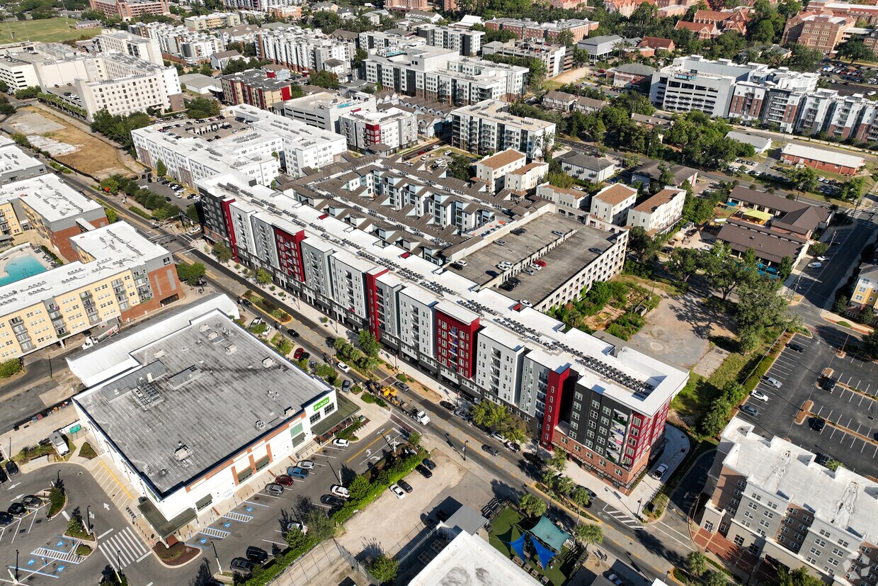 Alternar - Statehouse Gaines