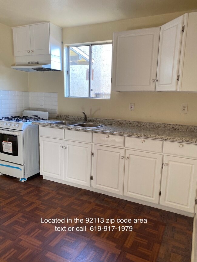 Kitchen Area - 3060 National Ave