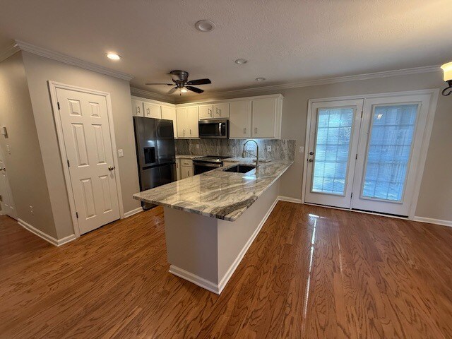 Foto del edificio - 543 Rocky Ridge Dr