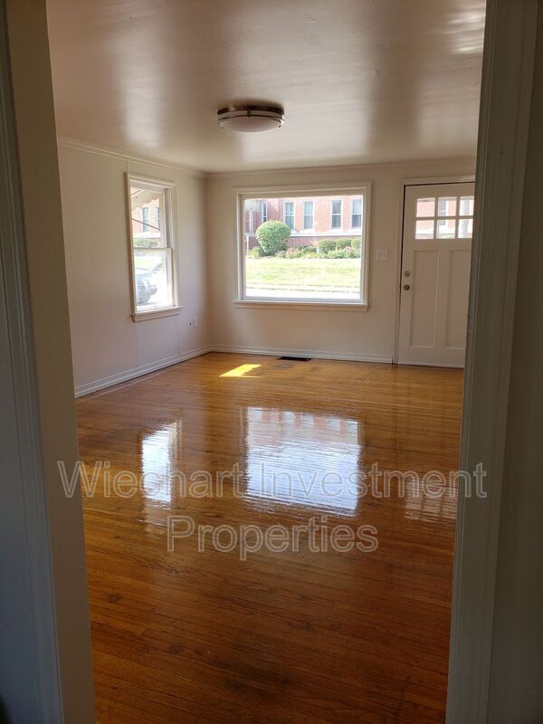 Foto del edificio - 225 W Robb Ave