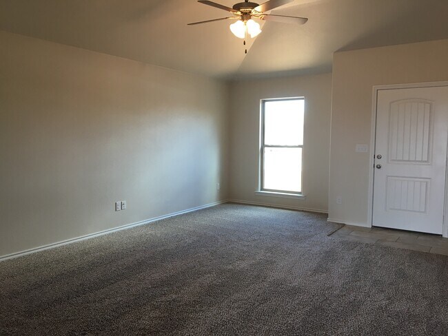 Foto del edificio - Newer home in SouthWest Lubbock