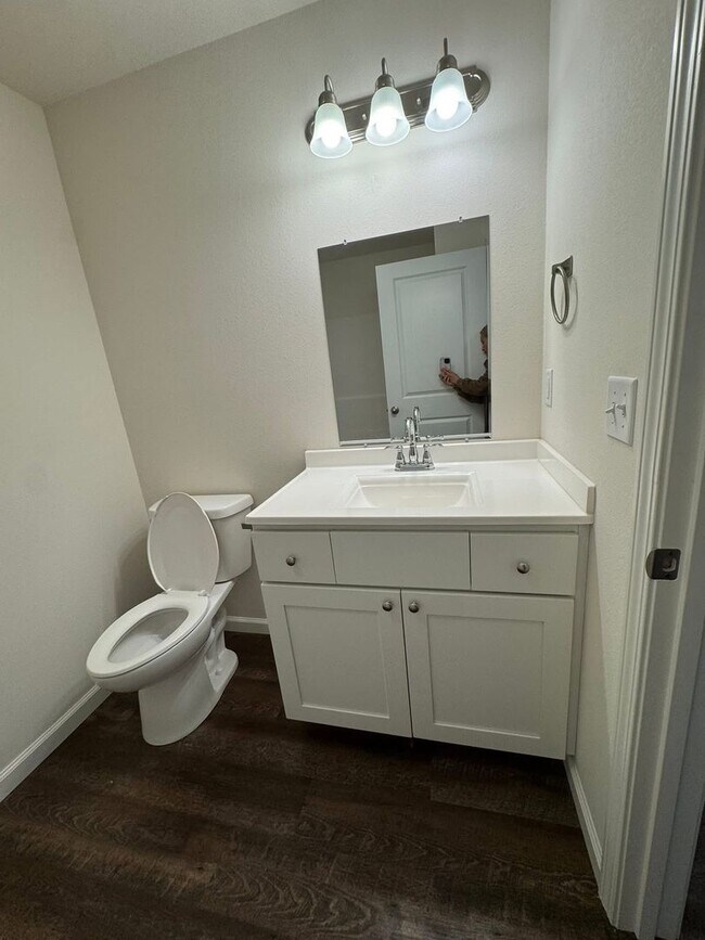 Building Photo - Cedar Cove