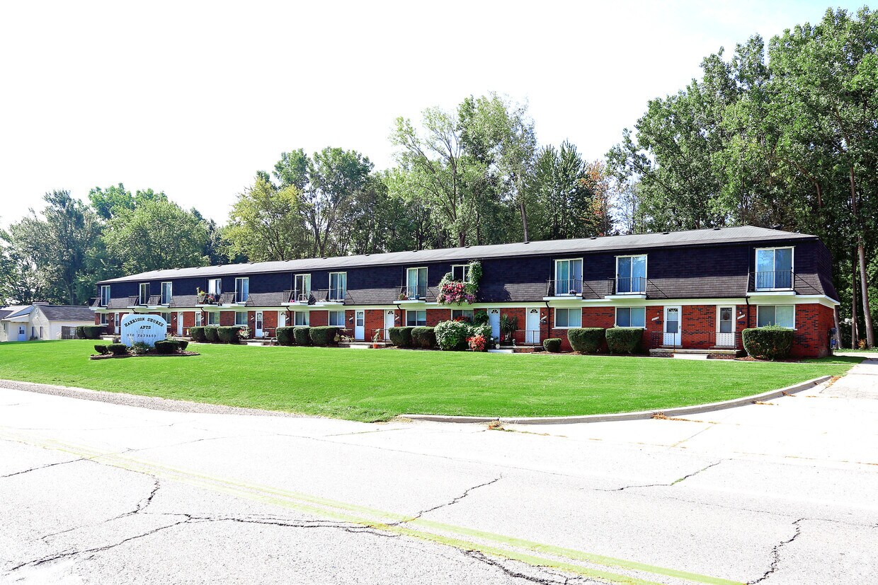 Foto del edificio - 37114 Jefferson Ave