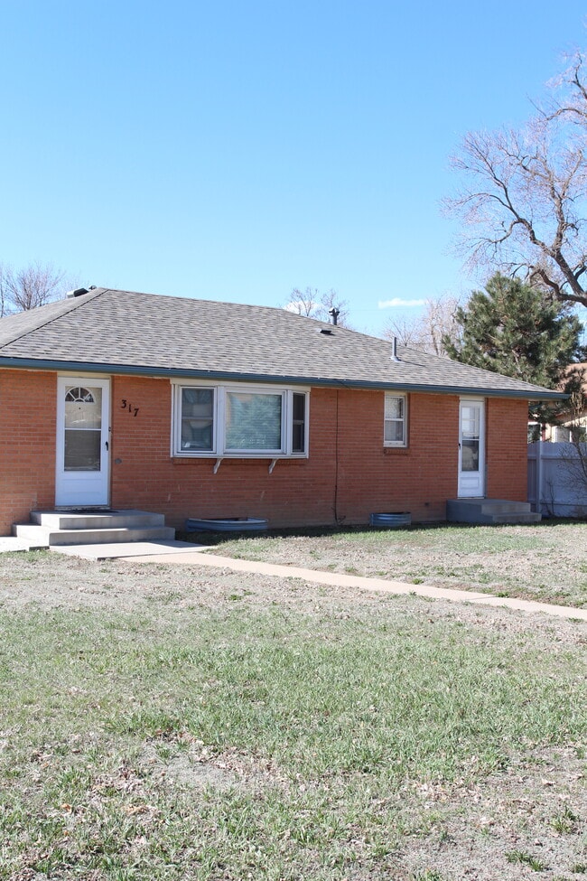 Building Photo - 317 Welch Ave