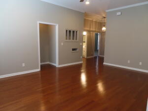 Building Photo - 266 Village Pkwy