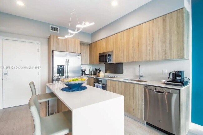 Building Photo - 3900 Biscayne Blvd