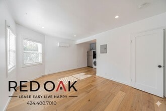 Building Photo - 1060 N Avenue 50