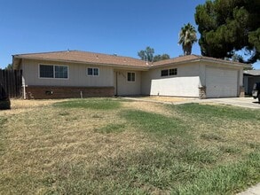 Building Photo - 3257 Cheyenne Dr