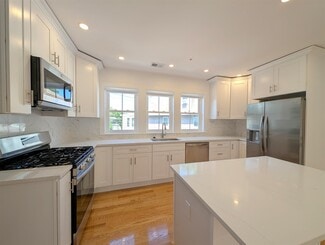 Building Photo - 86 Orchard St