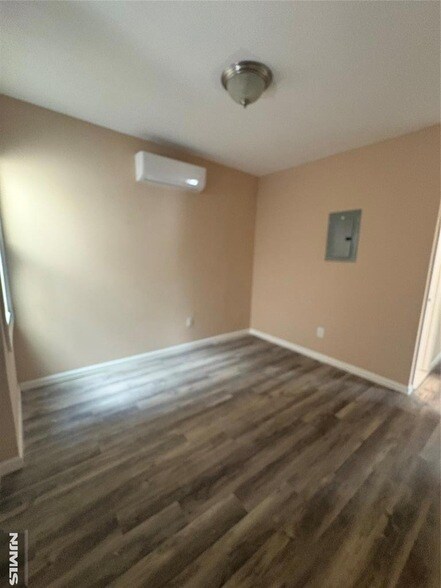 Photo - 172 N Main St Apartment