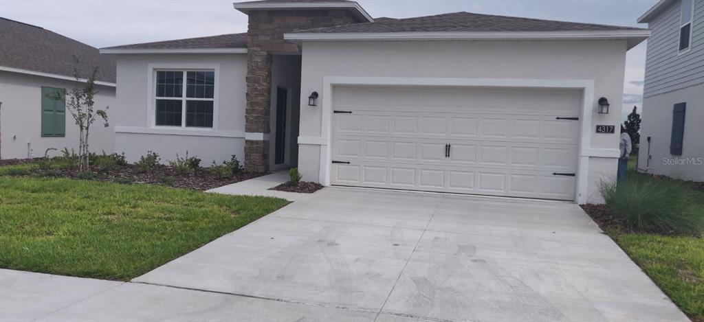 Foto principal - 4317 Riverbend Blvd