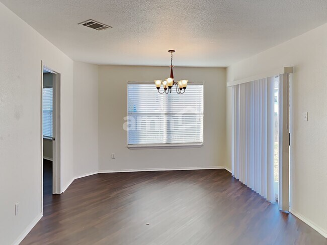 Building Photo - 9833 Sparrow Hawk Lane