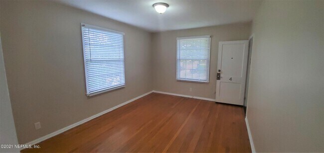 Foto del edificio - 3661 St Johns Ave