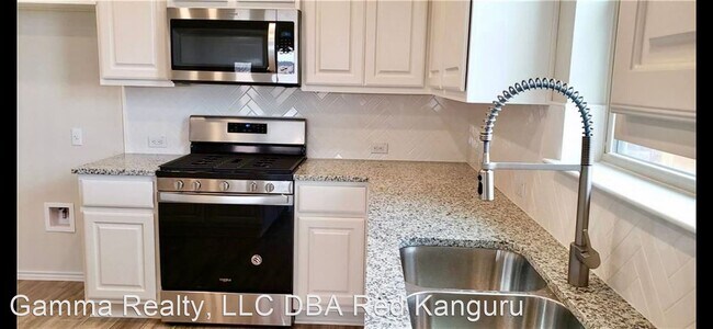 Building Photo - 5 br, 3.5 bath House - 330 Blue Oak Blvd