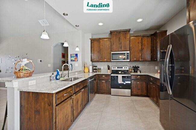 Building Photo - 837 Cougar Dr