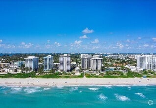 Building Photo - 9225 Collins Ave