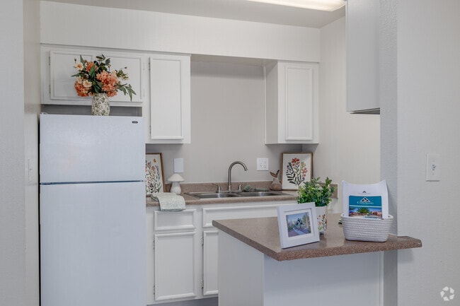 Studio - 404SF - Capistrano Apartments