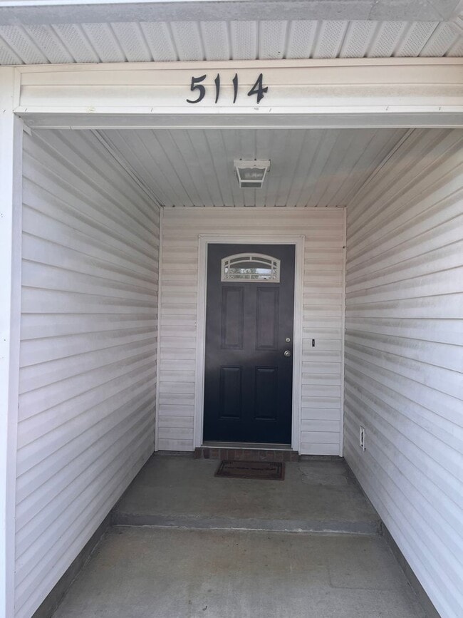 Building Photo - 5114 Branch Point Dr